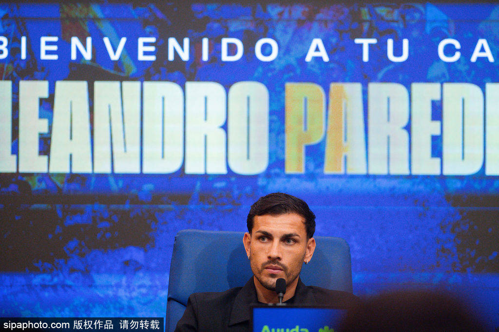 唐纳鲁马的转会风波：从“钱多多”到曼联的可能性分析